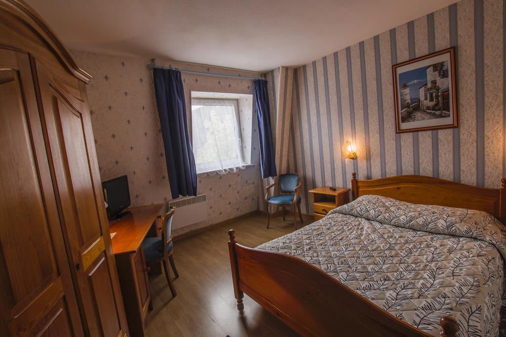 Logis Hotel Restaurant Hostellerie De L'Etoile 와셀론느 객실 사진